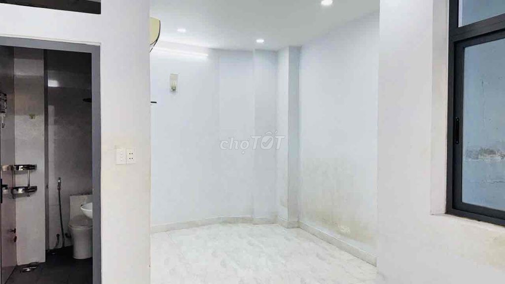 Rent Lý Nam Đế District 11 40 m2 3 floors 2 bedroom 11 million