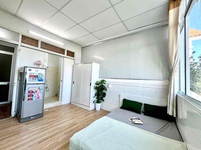 The kitchen bedroom walks through the University of rmit, tdtu clean, cool