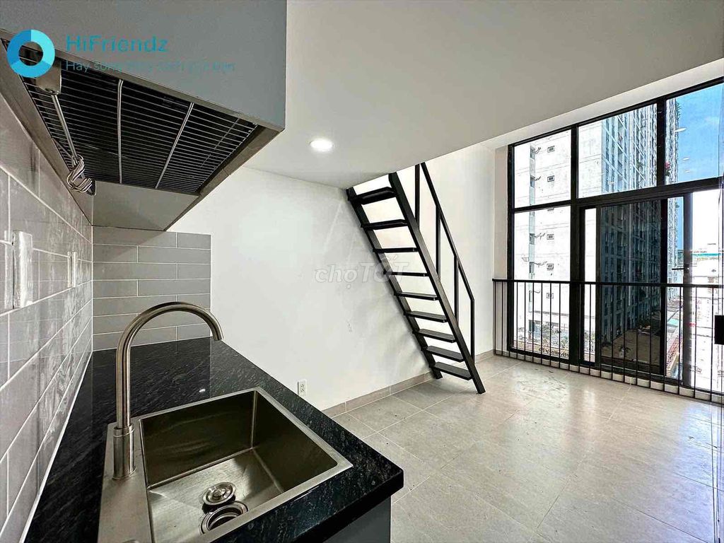 1 PORTH balcony only from 5 million2 near the University of Juratech superp