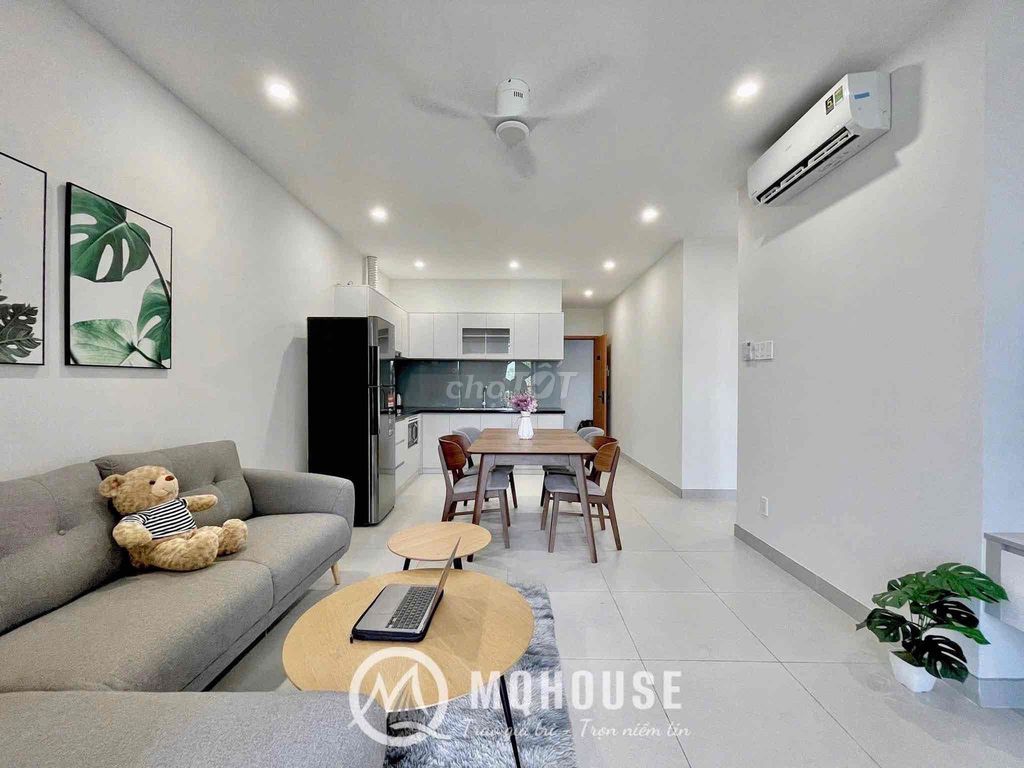 Two bedrooms private washing machine Cách Mạng Tháng 8 interior.