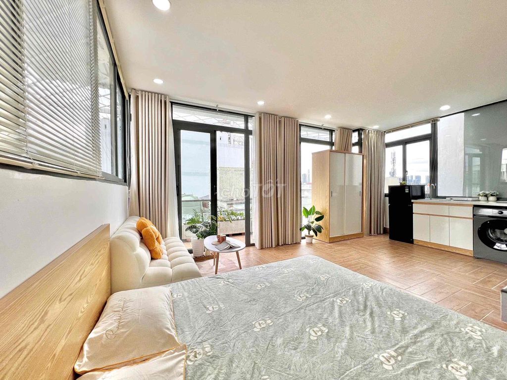 Bancol interior full-case studio, Huỳnh Tấn Phát.