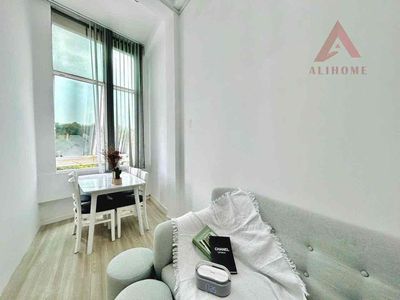 A two-way apartment, low-priced bedroom near the airport.