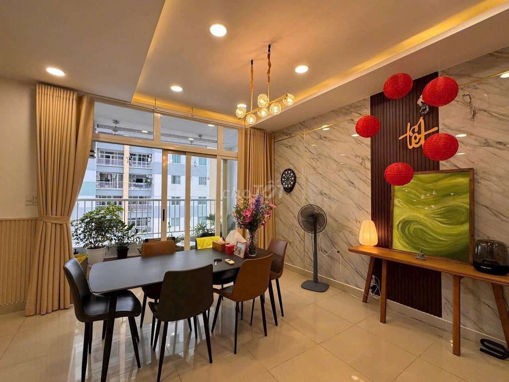 Rent the apartment of three bedrooms. DecorfullNT House* BellezaQ7*124 m2.4 million
