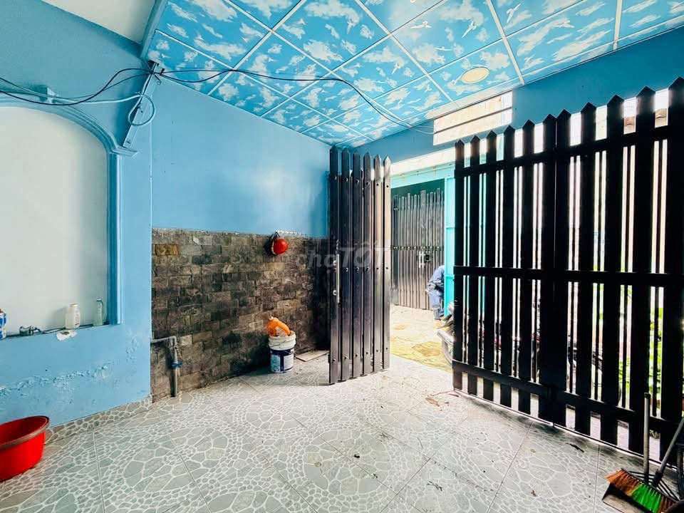 Hire Phạm Văn Chiêu Alley.