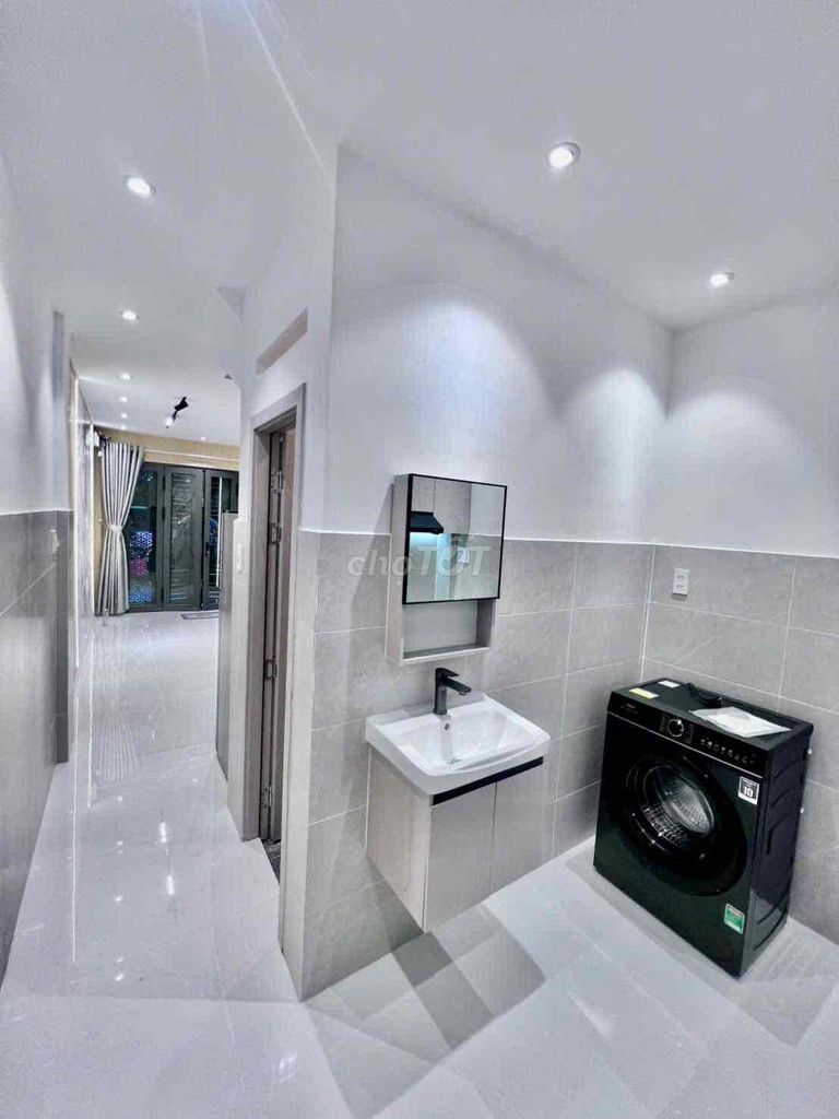New House Full Seven, 3 x 10 meters 1 floor (Two bathrooms) 3rd floor. Ni Sư Huỳnh Liên