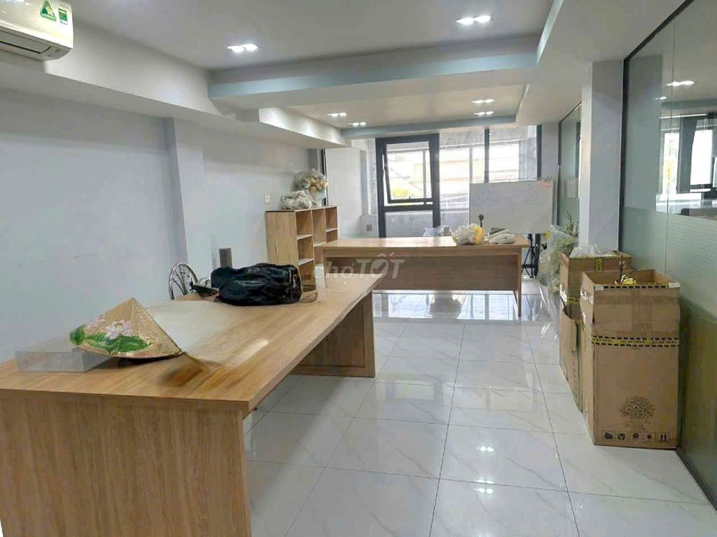 Rent the vp Lê Đình Cẩn, 19 million refrigerators, 5 bedrooms, elevators.