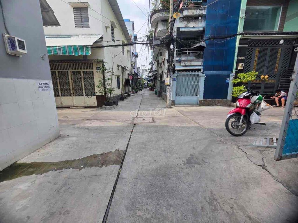 8 million-4 x11 M-1-2 floor bedroom- newChiến Lược market-side missile range