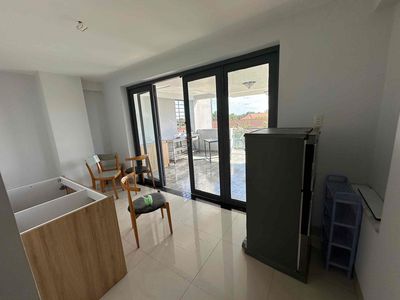 Rent the roof room 3.8 million Phạm Hùng.