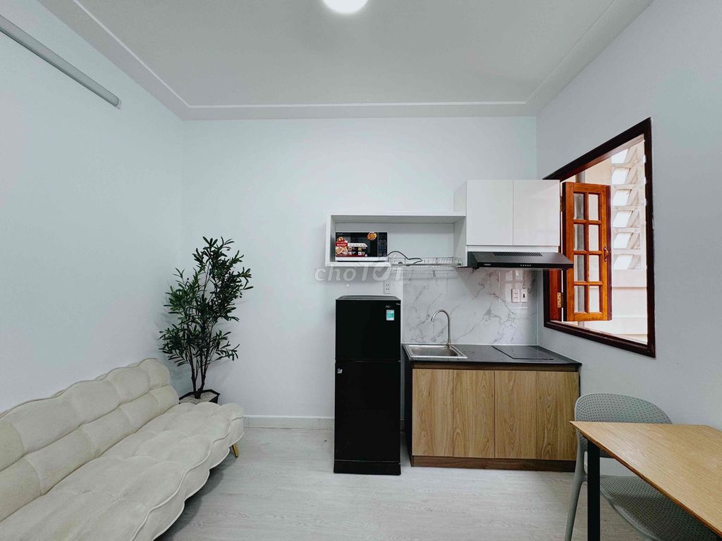 Rent a Huỳnh Văn Bánh bedroom, Phú Nhuận – balcony, window - 1