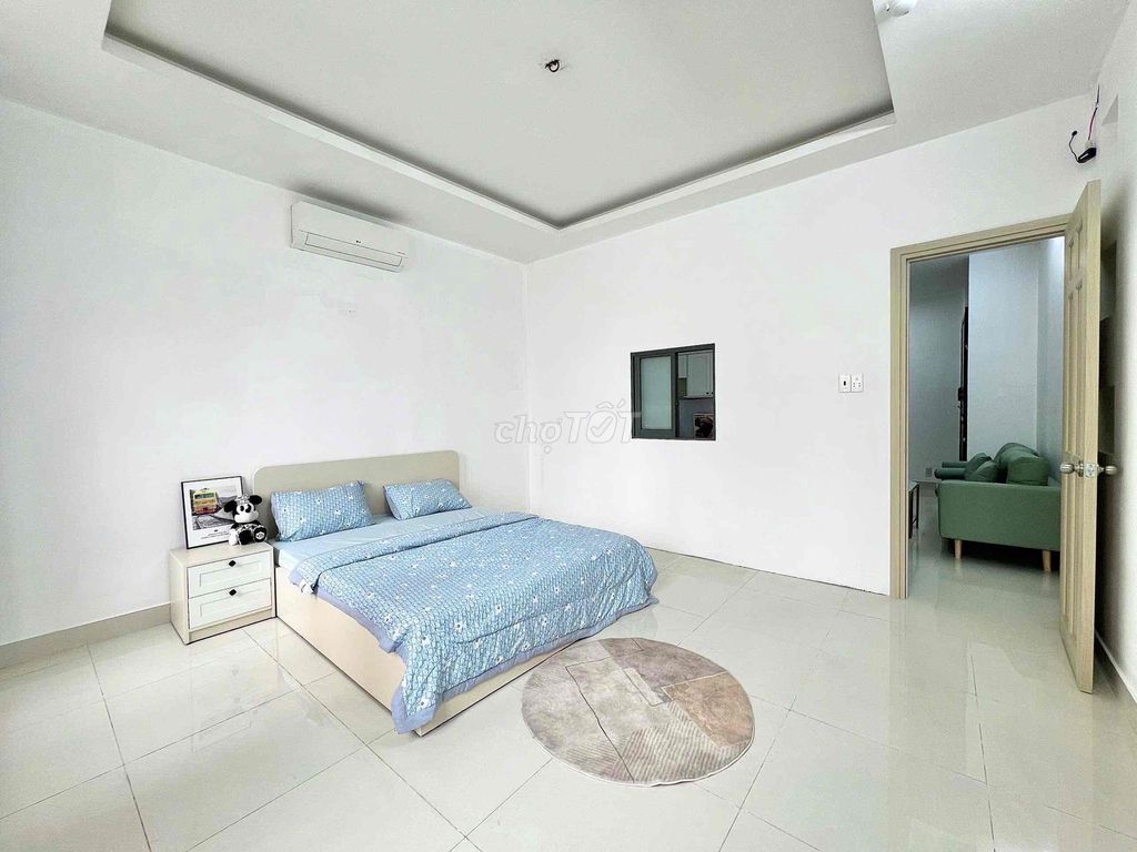 Rent a full-in-the-center bedroom in the middle of the 8th district.