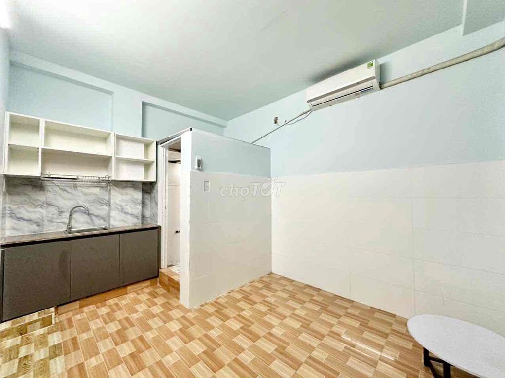 The studio has air conditioning across the hall.