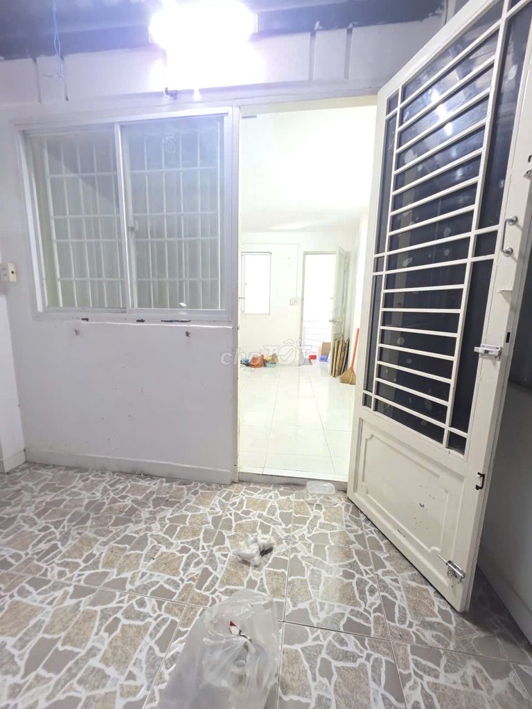The hxt Lý Chính Thắng house in the same business