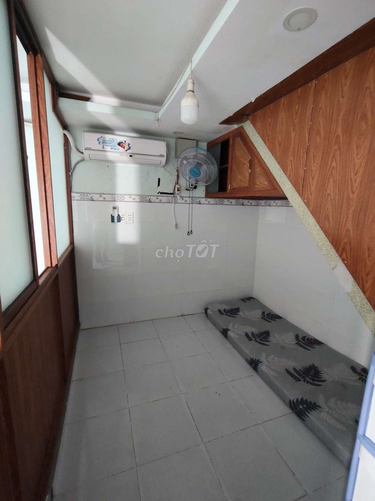 Two bedrooms. Two furniture toilets, near Thủ Đức University.