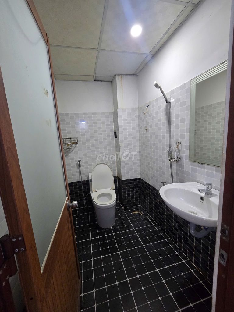 Renting Nguyễn Tư Giản, Gò Vấp motorways