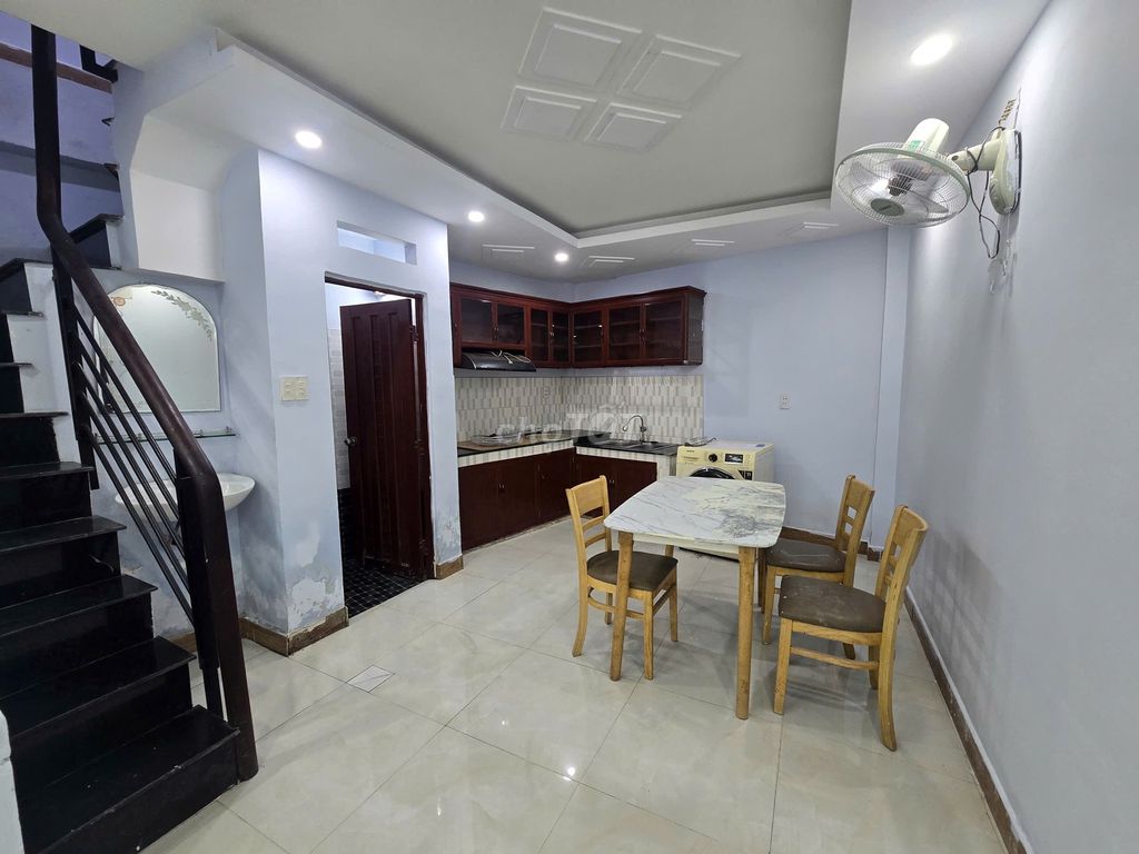 Renting Nguyễn Tư Giản, Gò Vấp motorways