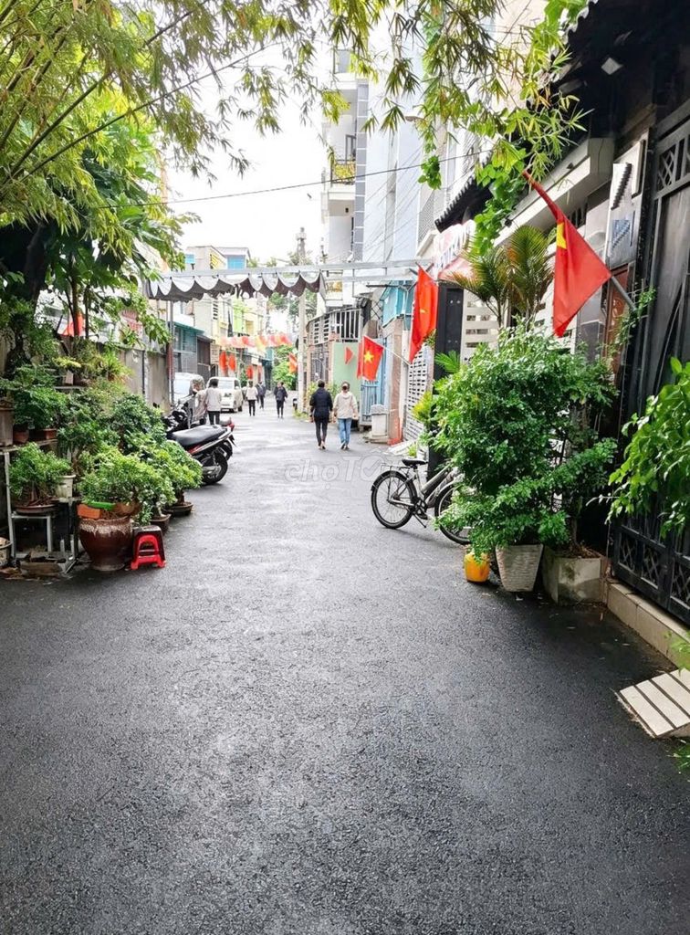Send an 80-foot-one apartment. Three-thirty-eight-four-ways Hiệp Bình Chánh Thủ Đứcm Street.