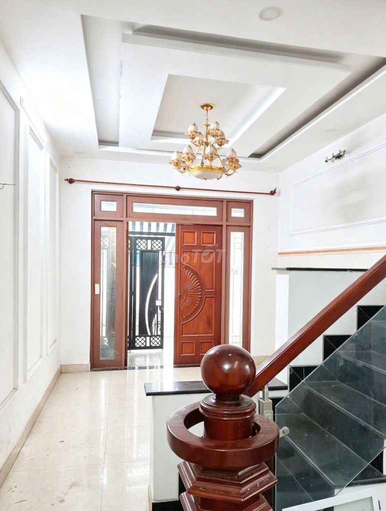 Send an 80-foot-one apartment. Three-thirty-eight-four-ways Hiệp Bình Chánh Thủ Đứcm Street.