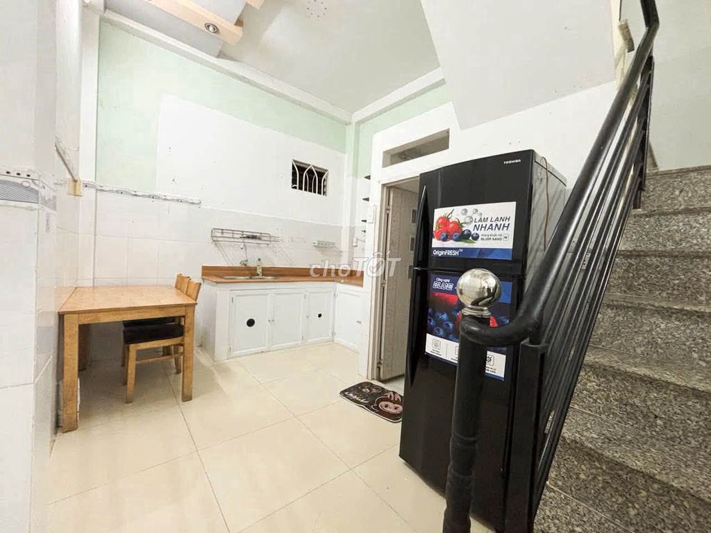 Renting the entire district of three bedrooms, two bedrooms, three-watch alleys.