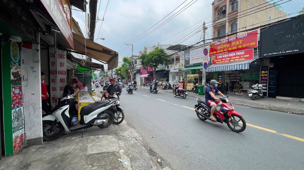 Rent a 1 Gò Dầu 4 x 20 ground clear of the super nice spot