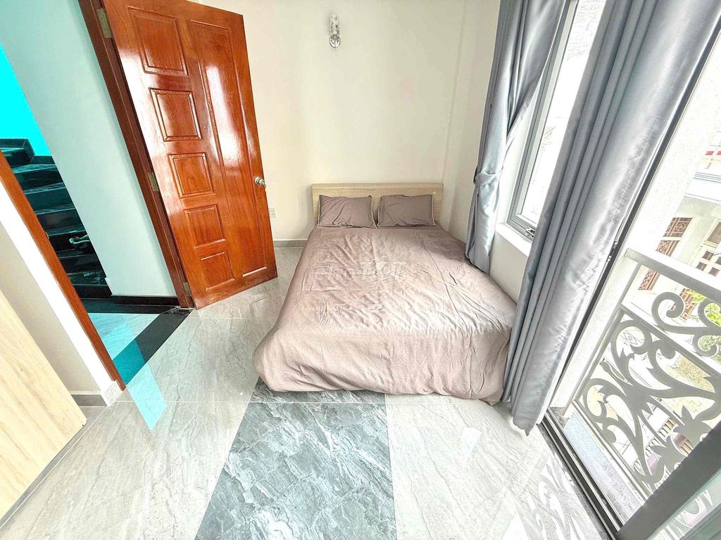 Trần Quang Diệu complete room, District 3-- just 6.3 million/ month K.
