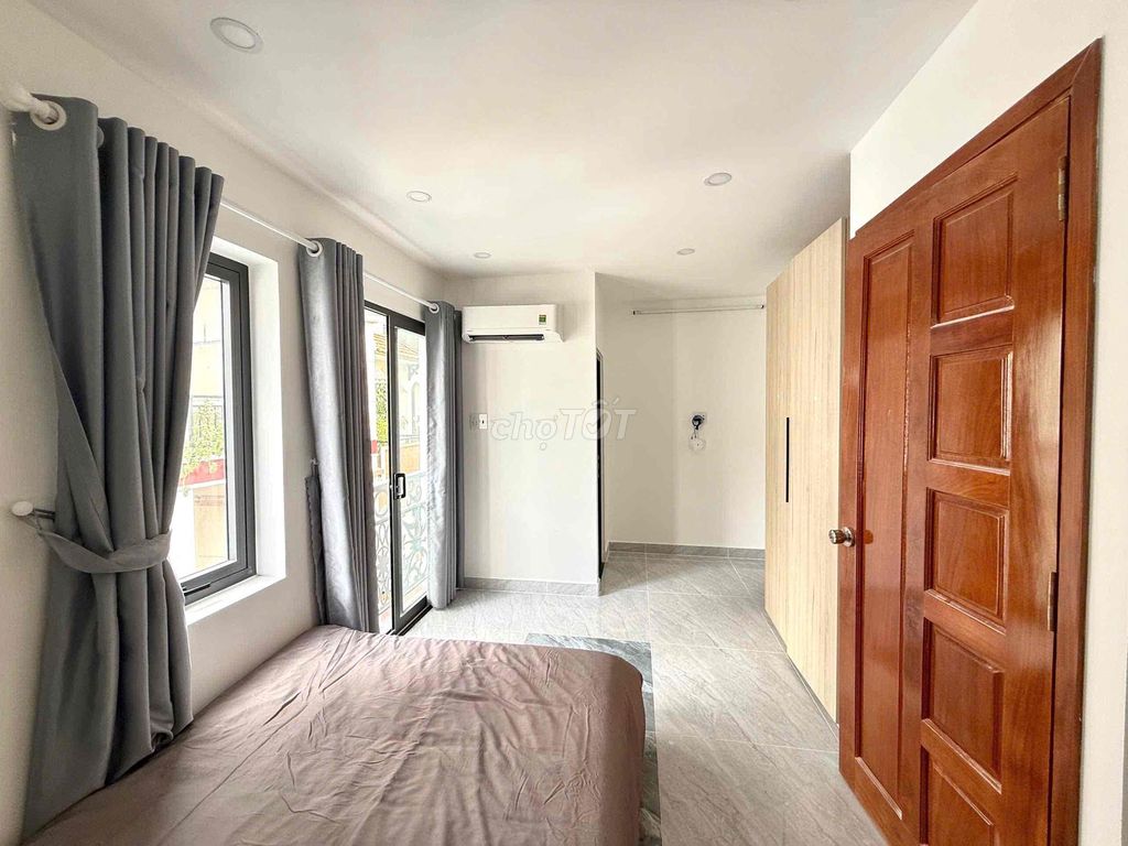Trần Quang Diệu complete room, District 3-- just 6.3 million/ month K.