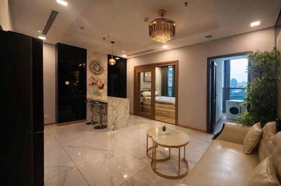 Rent a suite of advanced interiors.