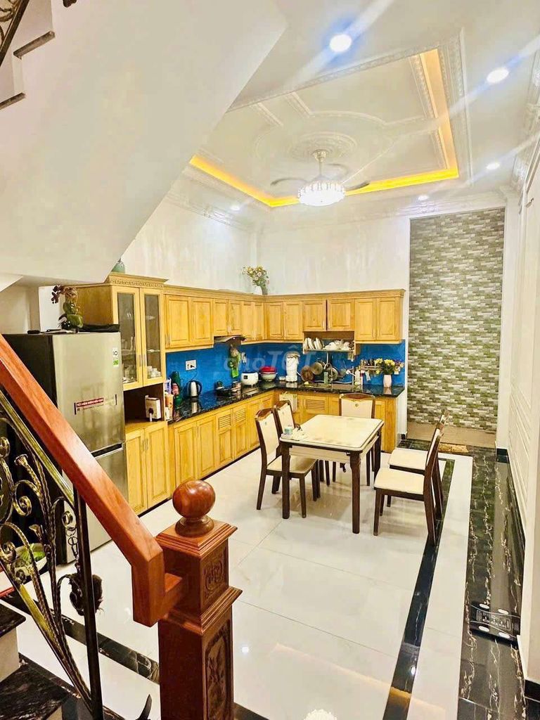 Home 1 MM 3th floor full of số 8 bhh B Bình Tân
