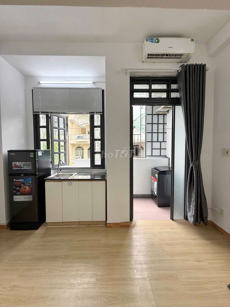 Rent a room with an internal security guard