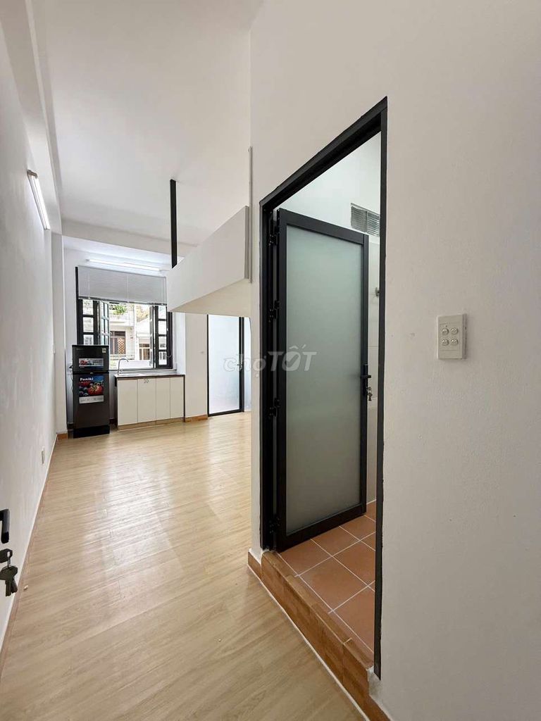 Rent a room with an internal security guard