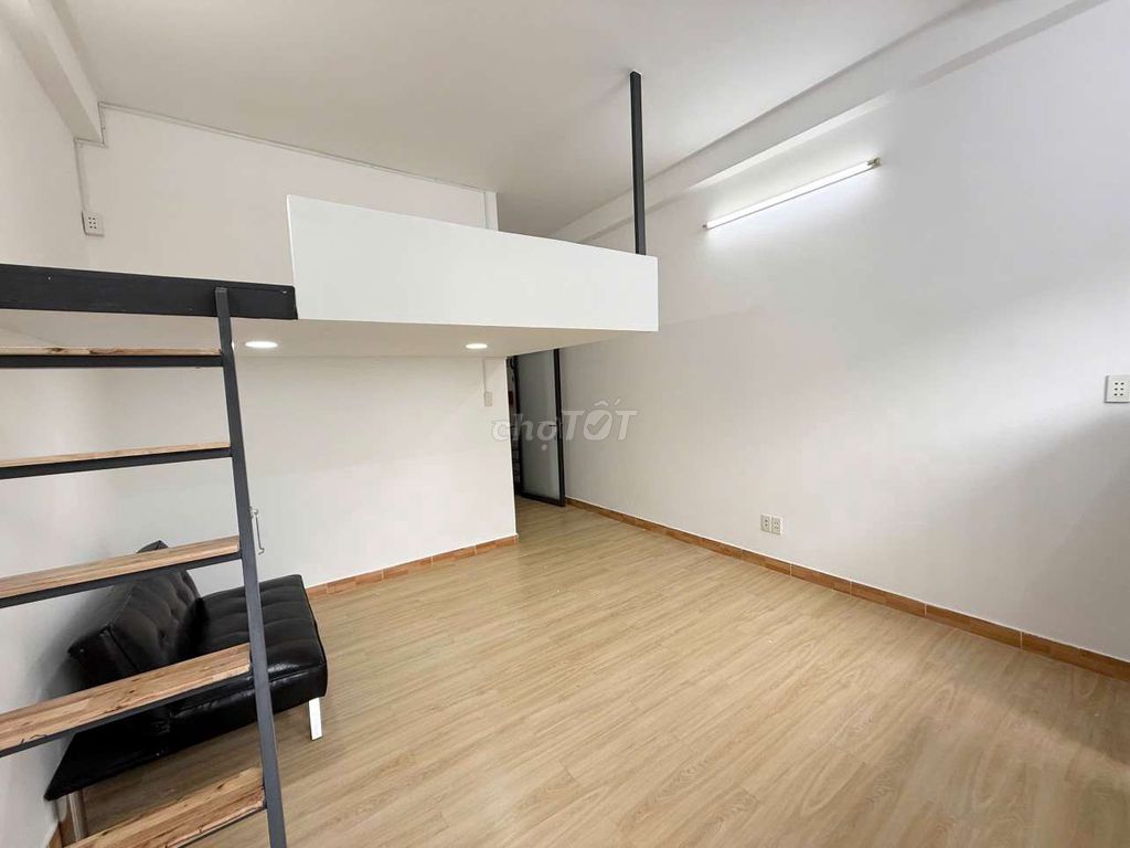 Rent a room with an internal security guard