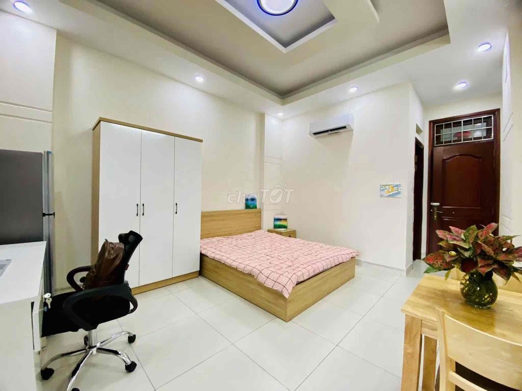 Hoàng Hoa Thám Public Room, full interior