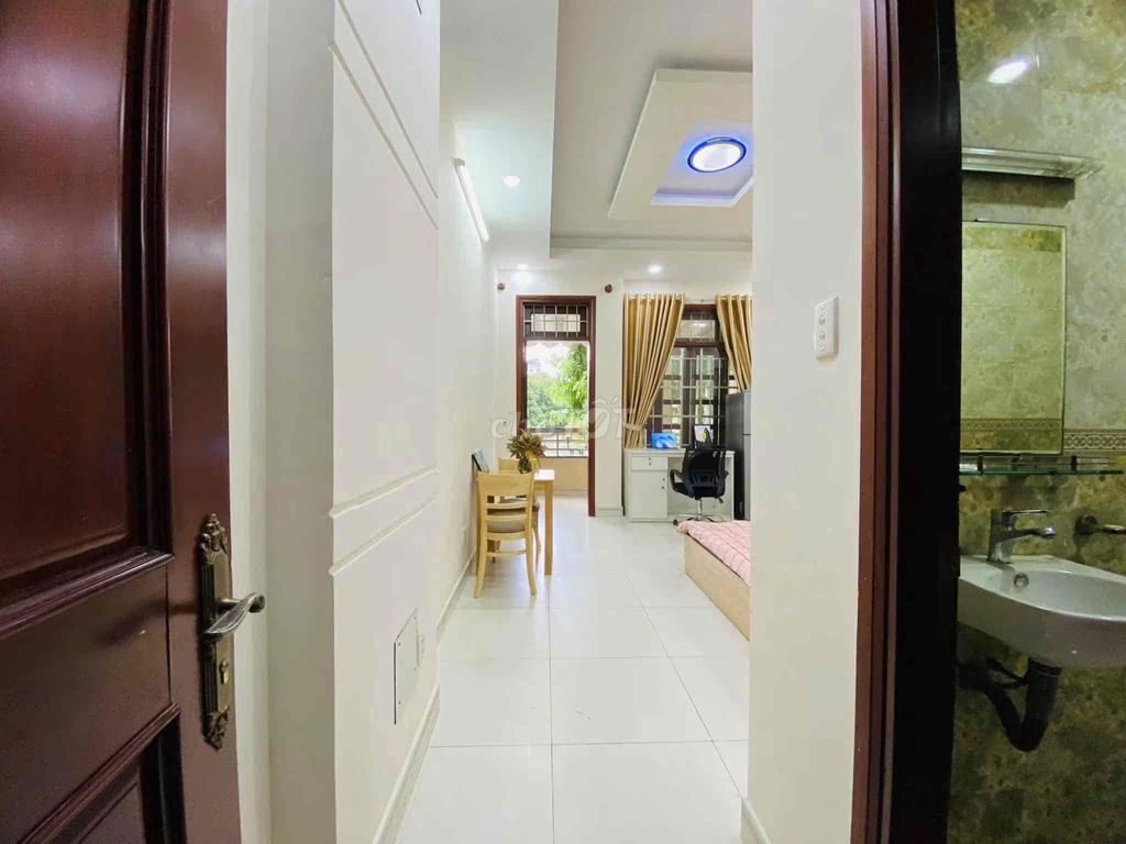 Hoàng Hoa Thám Public Room, full interior