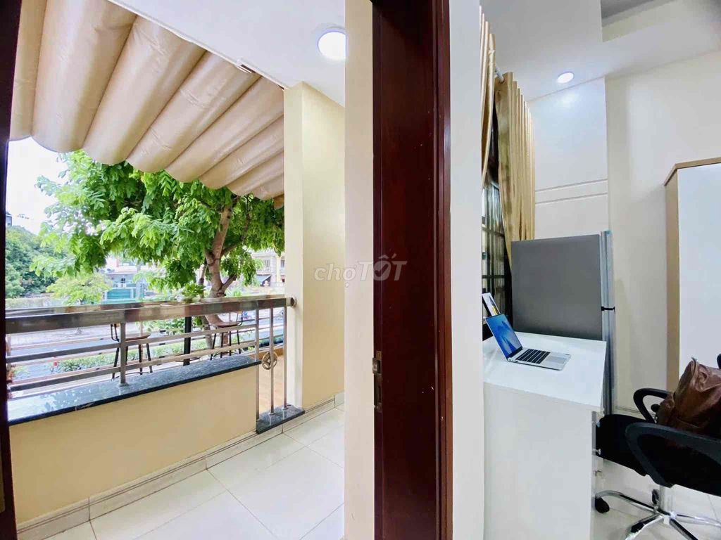 Hoàng Hoa Thám Public Room, full interior