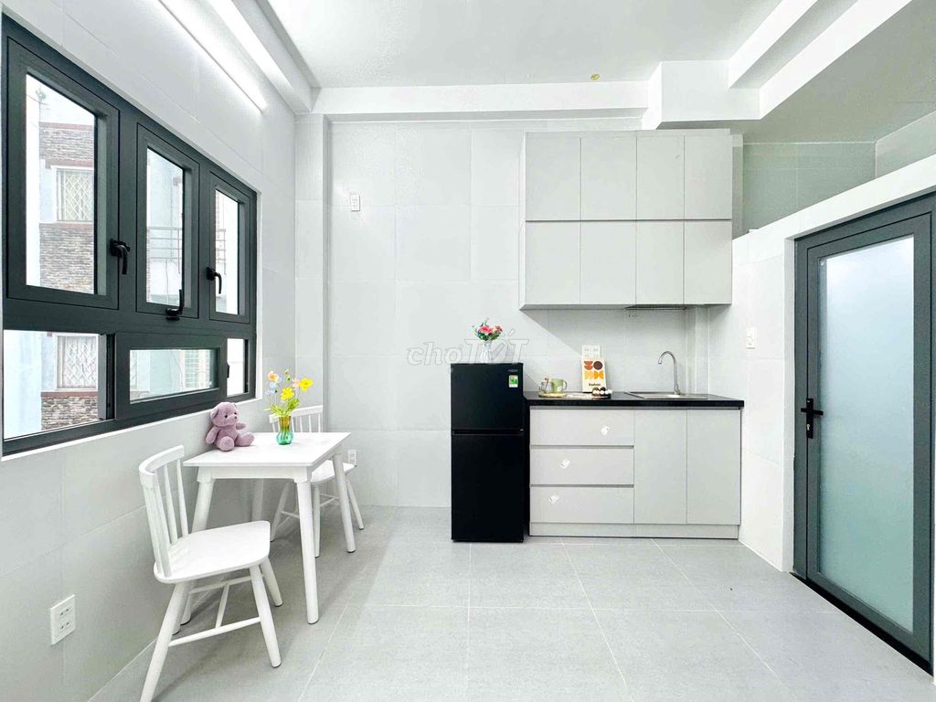 available full interior window