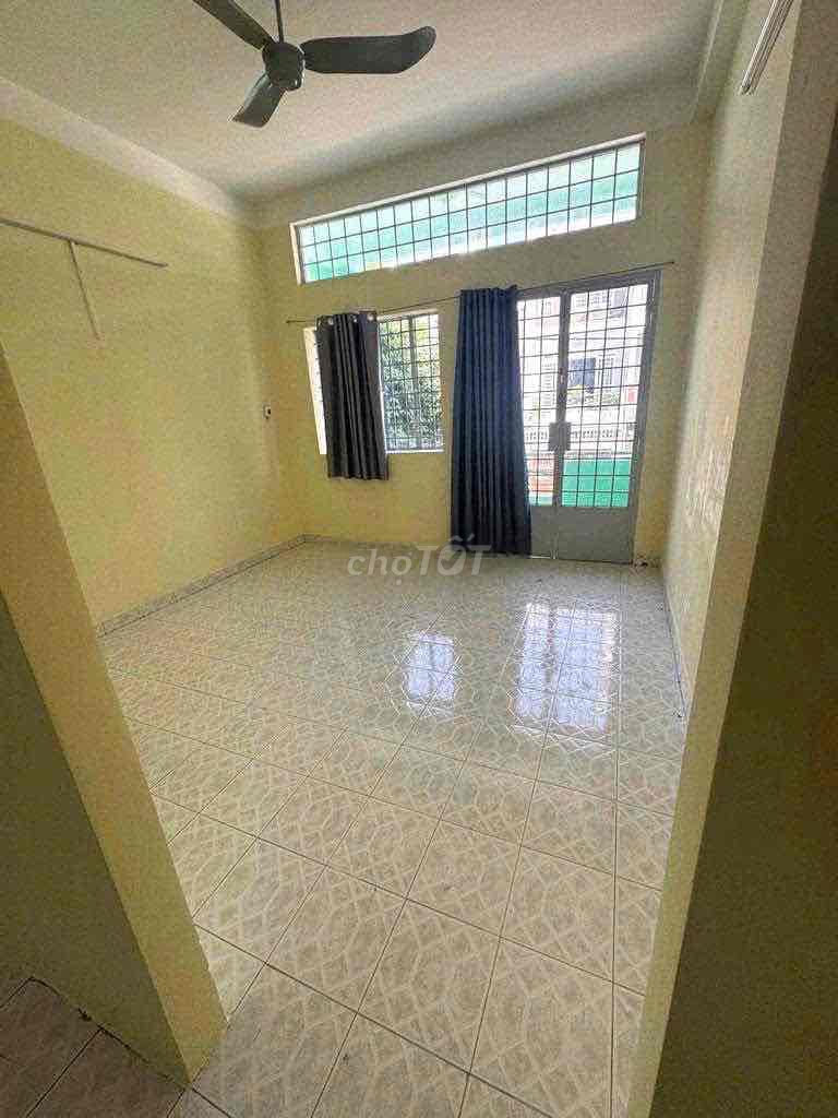 Five bedrooms, Huỳnh Văn Một, Phú Thạnh, Tân Phú