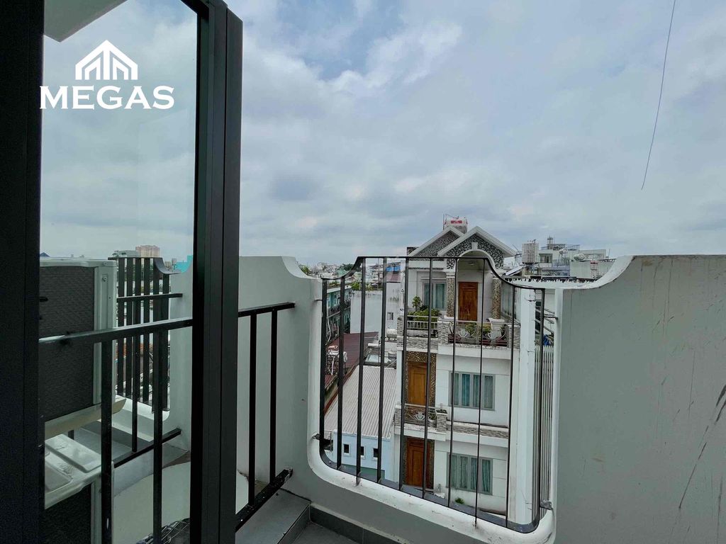 The new project is 100 percent duprix on a full interior balcony.