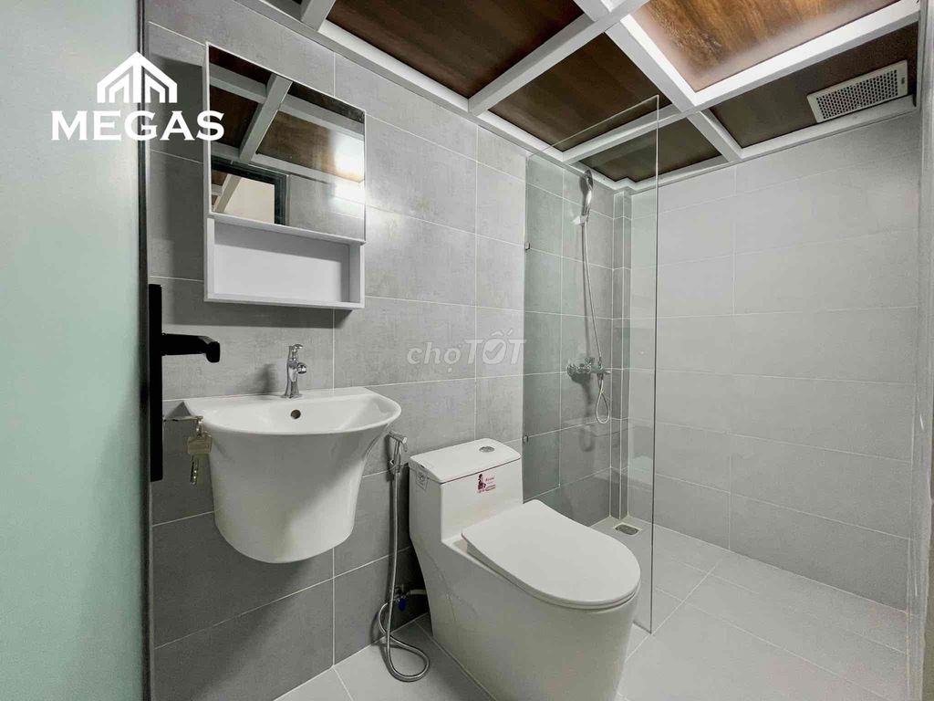The new project is 100 percent duprix on a full interior balcony.