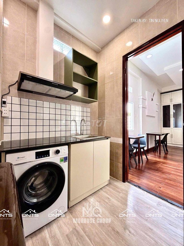Room 1 .35m .2 windows private washing machine near blue row.