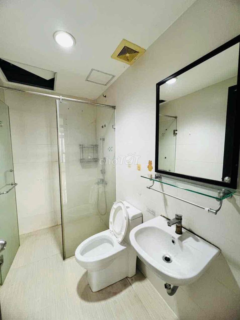 Rent the corner 92 M2 - A1 Reverside apartment revelation