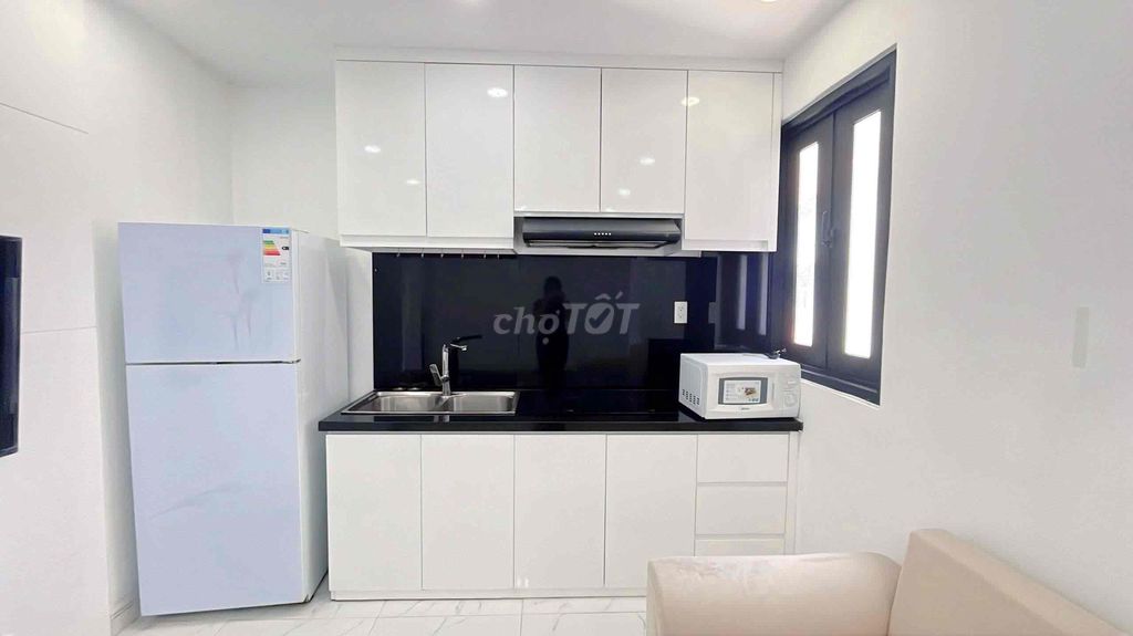 Rent the apartment. It's a 50-meter bedroom.