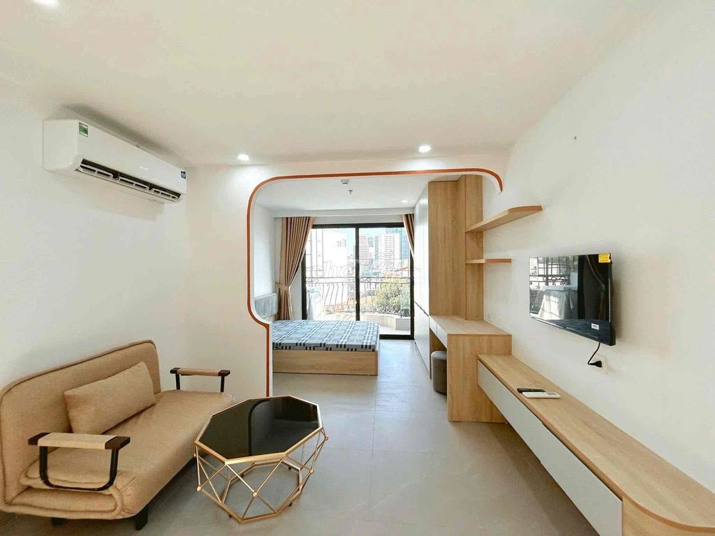 The brand new balcony studio near Tân Định.