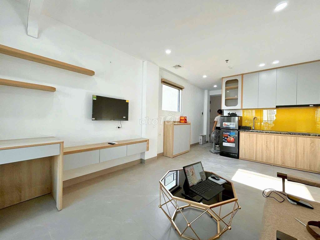 The brand new balcony studio near Tân Định.