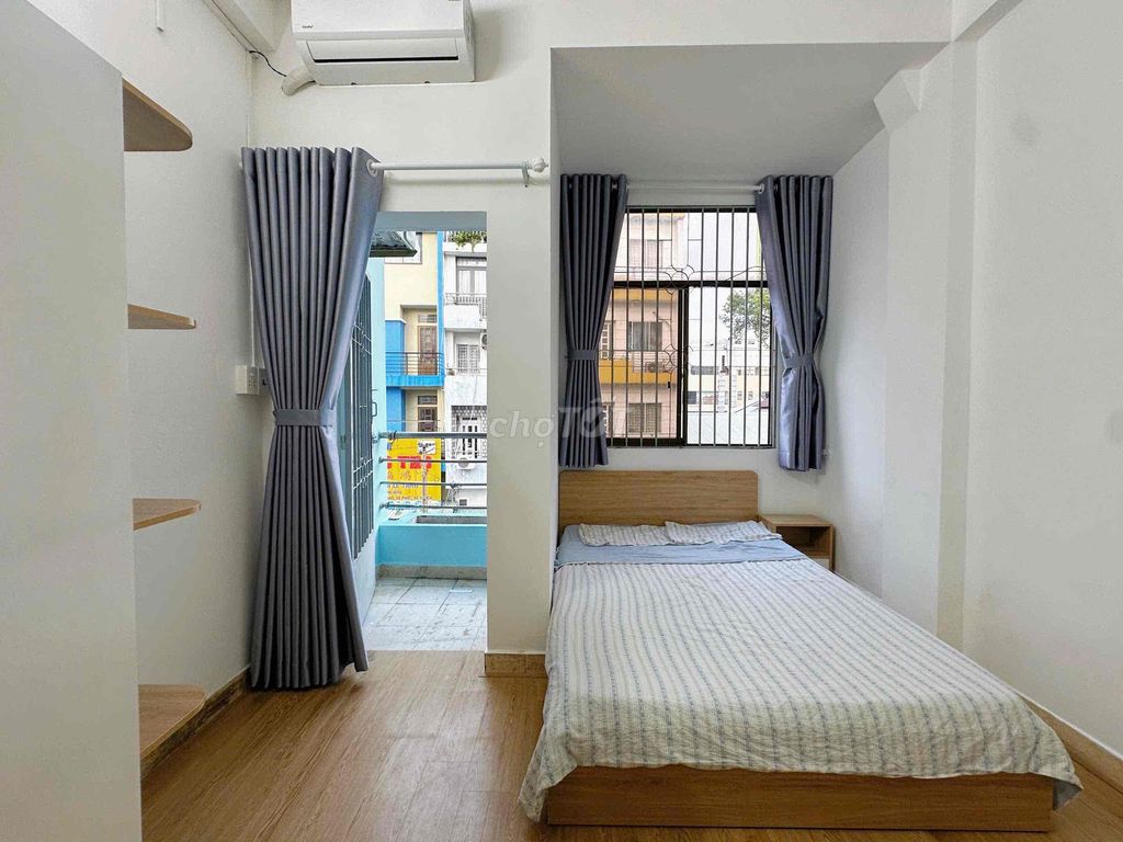 The apartment near the big hospital and the office of Fang Page, Windy