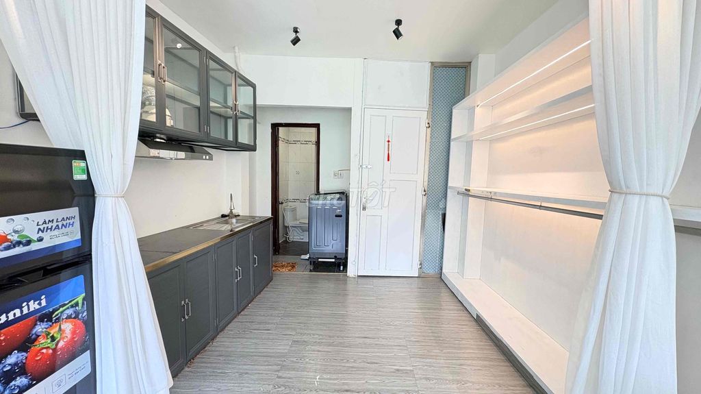 Rent the kitchen kitchenview Hoàng Sa power chill right on Tân Định.