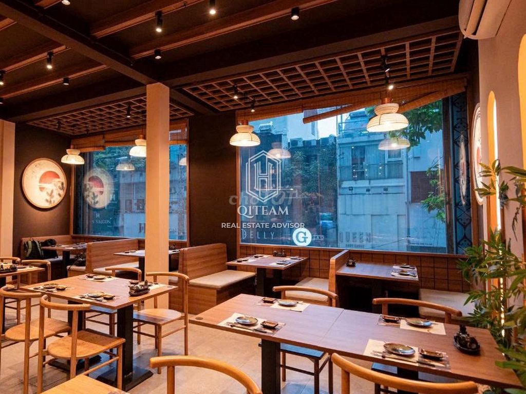 area 8 x10 meters - Nguyễn Trãi Front House, 5 - ground, 40 million