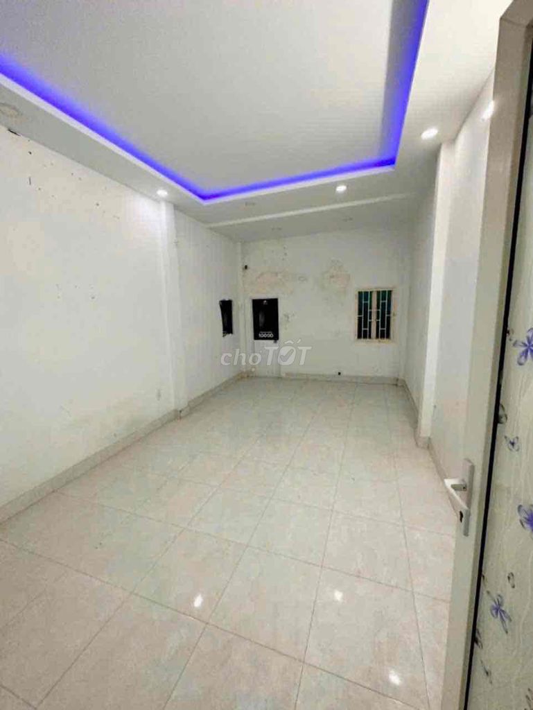 Rent the entire house Gò Vấp Phạm Văn Chiêu.