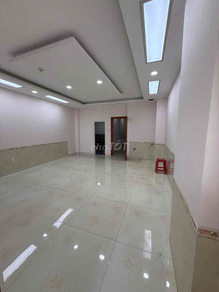 Lý Thái Tổ.4.2 x20 meters 10 bedroom 10 toilets - match office/resistence