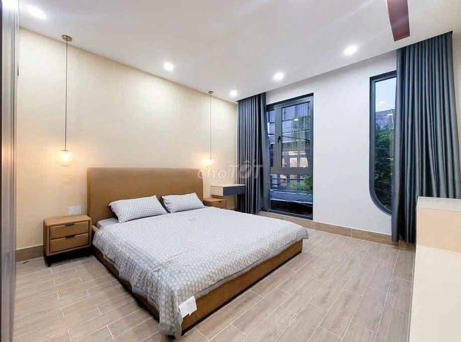 Rent an alley house in 133/2 Renaissance, 1894 12, District 10