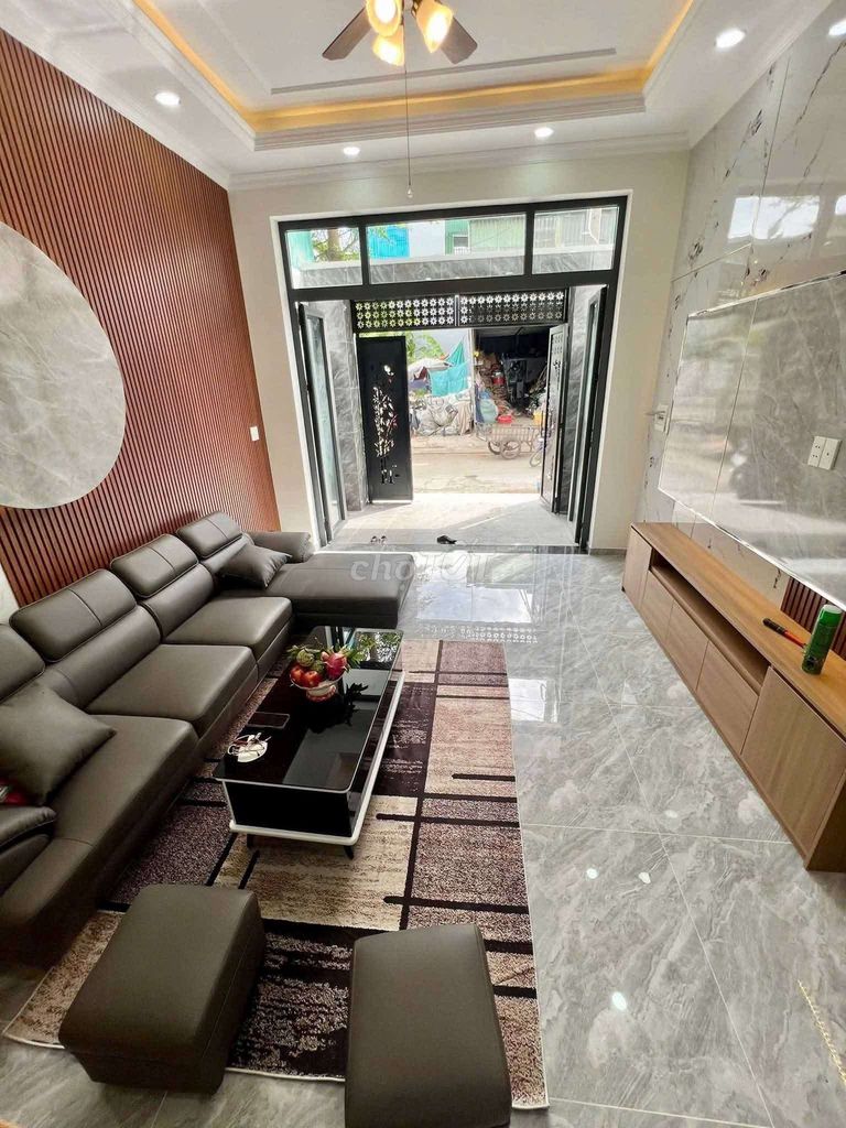 Nice new building. Long Trường rental. House one, second floor, four bedroom.