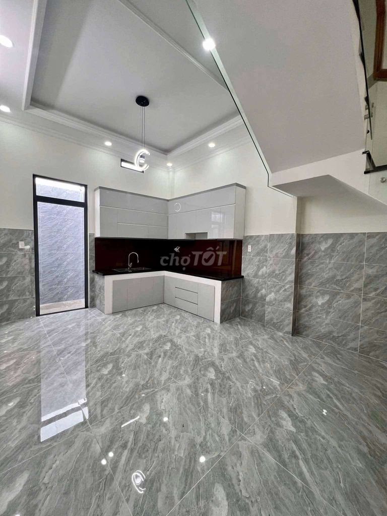 Nice new building. Long Trường rental. House one, second floor, four bedroom.